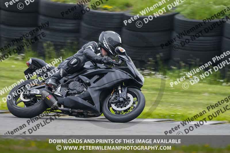 anglesey no limits trackday;anglesey photographs;anglesey trackday photographs;enduro digital images;event digital images;eventdigitalimages;no limits trackdays;peter wileman photography;racing digital images;trac mon;trackday digital images;trackday photos;ty croes